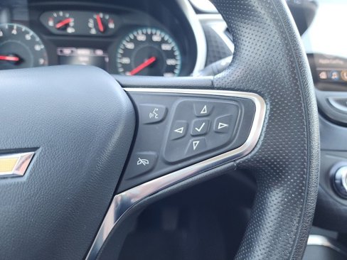 Used 2023 Chevrolet Malibu LT image 32