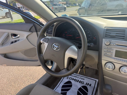 Used 2010 Toyota Camry LE image 15