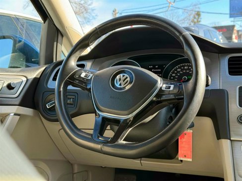Used 2017 Volkswagen Golf SEL image 46
