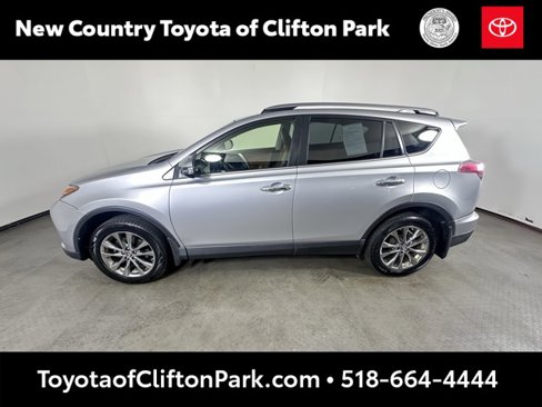 Used 2018 Toyota RAV4 Limited image 6