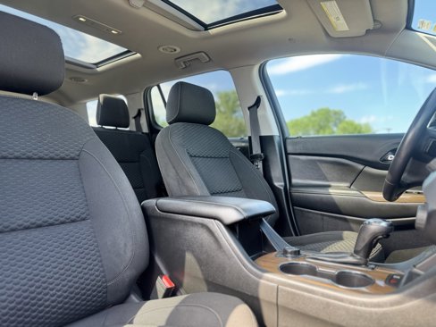 Used 2018 GMC Acadia SLE image 12