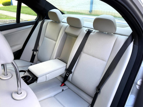 Used 2014 Mercedes-Benz C 250 Sport image 15