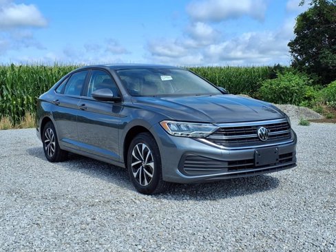 Used 2024 Volkswagen Jetta S image 2