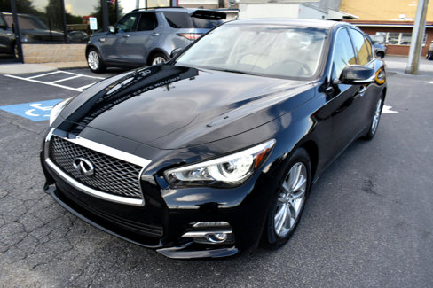 Used 2017 INFINITI Q50 3.0t Premium w/ 3.0T Premium Plus Package image 2