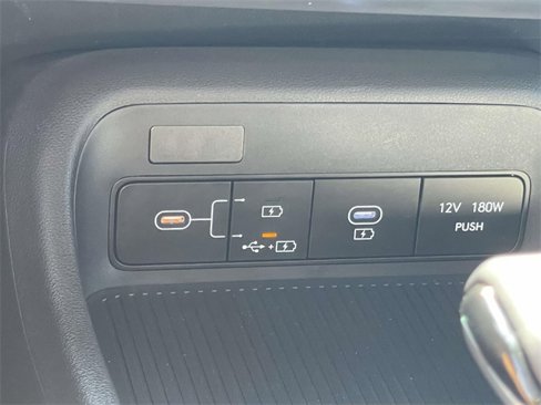 Certified 2025 Hyundai Kona SEL image 24