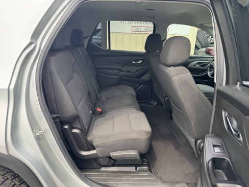 Used 2020 Chevrolet Traverse LS image 34
