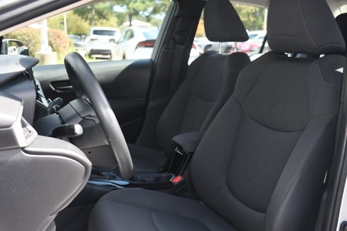 Used 2022 Toyota Corolla LE image 11