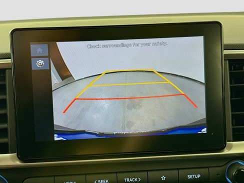 Certified 2025 Hyundai Venue SEL image 13