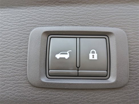 Used 2022 Mitsubishi Outlander SE image 14