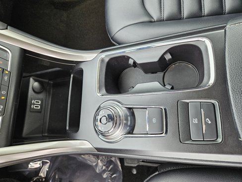 Used 2019 Ford Fusion SEL image 28