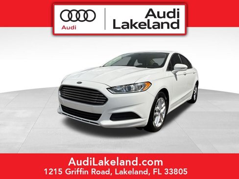 Used 2016 Ford Fusion SE image 1