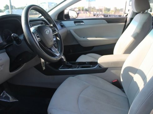 Used 2018 Hyundai Sonata SE image 11