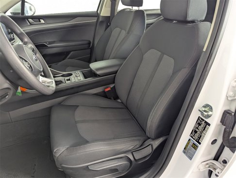 Used 2021 Kia K5 LX image 12