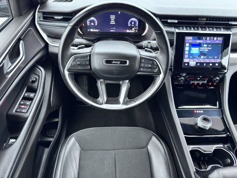 Certified 2021 Jeep Grand Cherokee L Laredo image 21