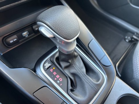 Used 2022 Kia Soul LX image 29