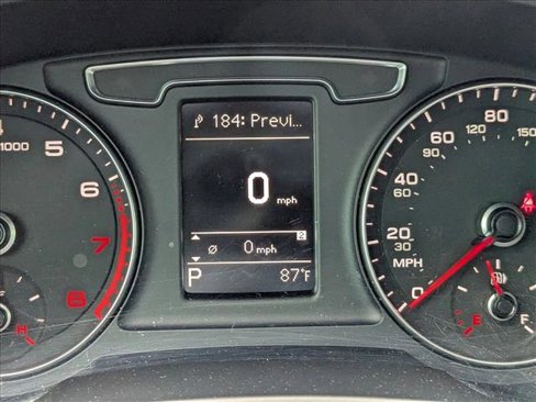 Used 2018 Audi Q3 2.0T Premium image 11
