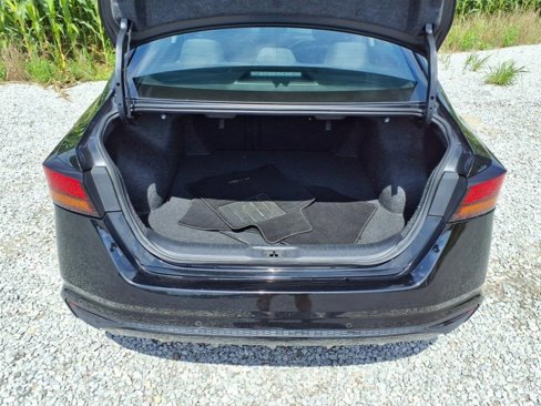 Used 2024 Nissan Altima 2.5 SV image 29
