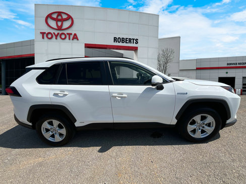 Used 2019 Toyota RAV4 LE image 8