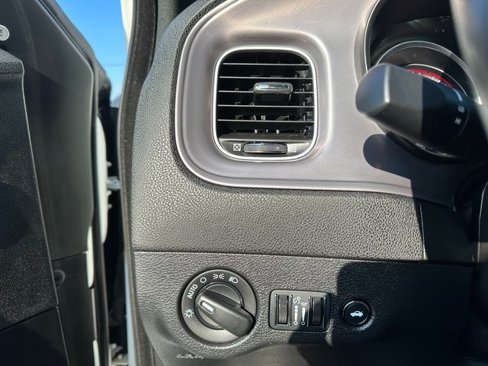 Certified 2023 Dodge Charger SXT image 18