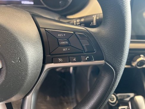 Used 2021 Nissan Versa SV image 25
