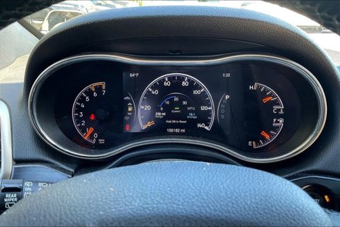 Used 2014 Jeep Grand Cherokee Limited w/ Luxury Group II image 17