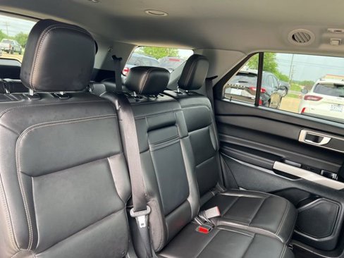Used 2024 Ford Explorer XLT w/ Equipment Group 202A image 20
