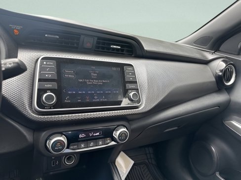 Used 2020 Nissan Kicks SV image 19