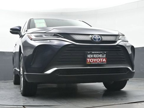 Certified 2022 Toyota Venza XLE image 41