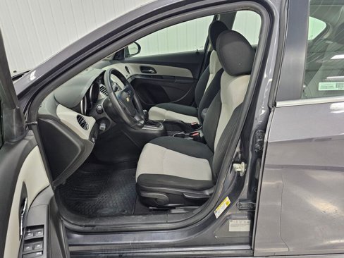 Used 2011 Chevrolet Cruze LS w/ Connectivity Package image 2