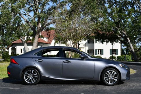 Used 2018 Lexus IS 300 image 31