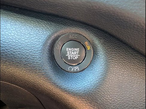 Used 2023 Jeep Cherokee Altitude Lux image 7