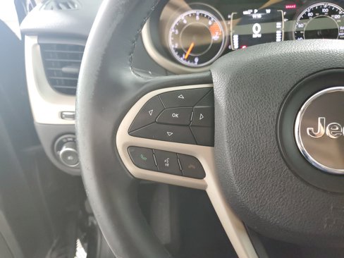Used 2017 Jeep Cherokee Latitude image 21