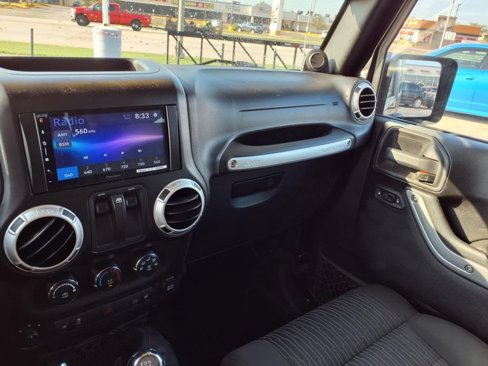Used 2012 Jeep Wrangler Sahara w/ Dual Top Group image 12