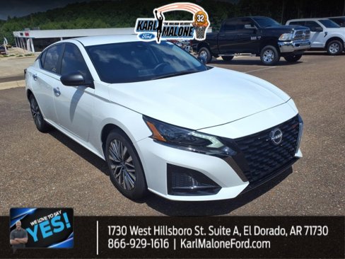 Used 2024 Nissan Altima 2.5 SV image 1