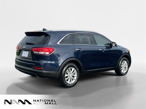 Used 2018 Kia Sorento L image 5