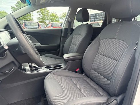 Used 2022 Kia Niro LX image 18