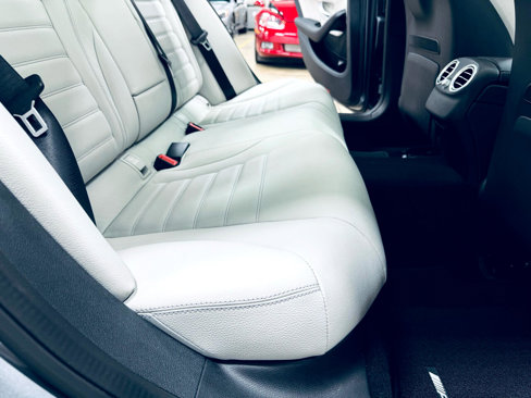 Used 2018 Mercedes-Benz C 300 Sedan image 38