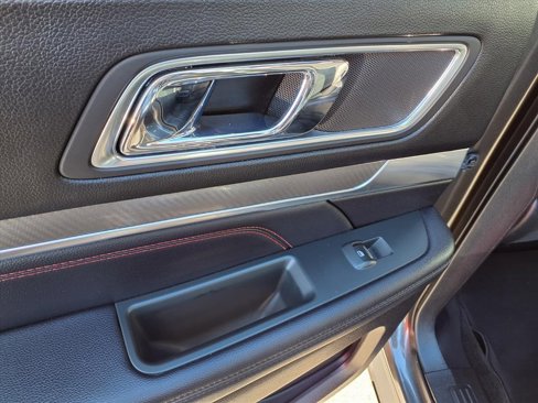 Used 2018 Ford Explorer Sport w/ Equipment Group 401A image 21