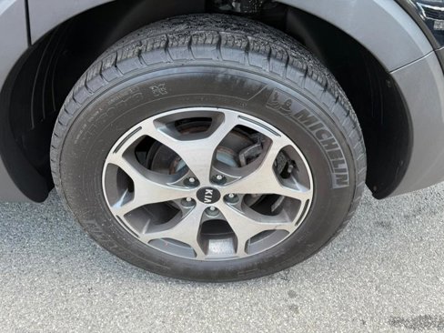 Used 2020 Kia Telluride EX image 22