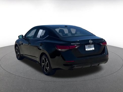 Used 2024 Nissan Sentra SV image 11