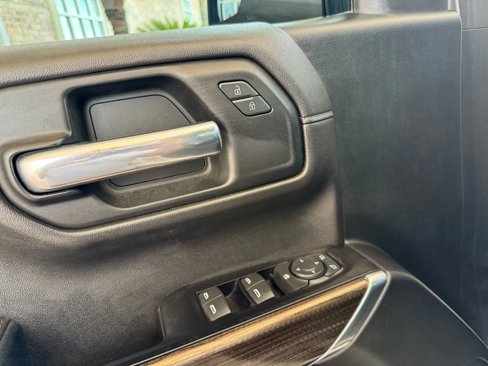 Used 2019 Chevrolet Silverado 1500 RST w/ Z71 Off-Road Package image 17