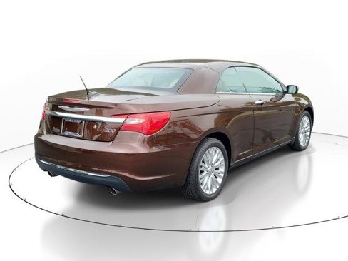Used 2013 Chrysler 200 Limited image 8
