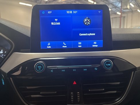 Used 2020 Ford Escape SE image 14