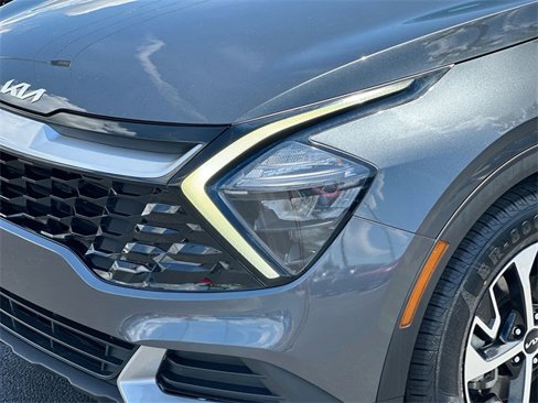Certified 2023 Kia Sportage EX image 6