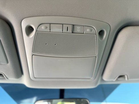 Used 2018 Nissan Rogue S image 28