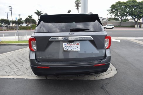 Used 2022 Ford Explorer XLT image 7
