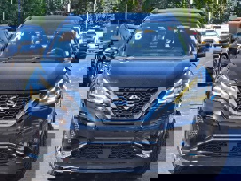 Used 2020 Nissan Murano SV image 3