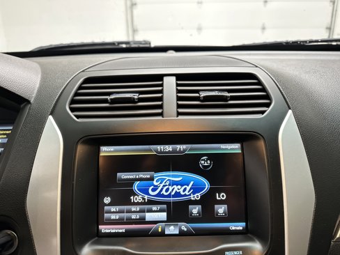 Used 2015 Ford Explorer XLT w/ Equipment Group 202A image 34