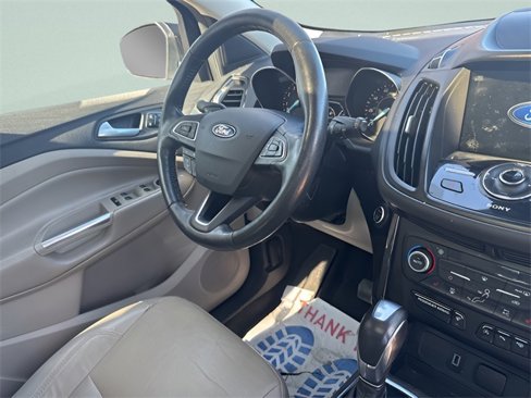 Used 2019 Ford Escape Titanium image 12