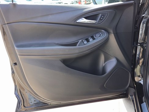 Used 2021 Buick Encore GX Select image 11